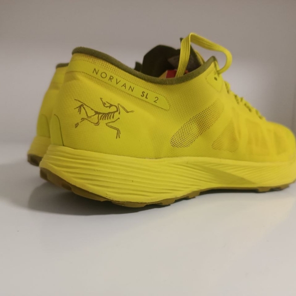 Arc'teryx Super light trail running Norvan - Picture 5 of 7